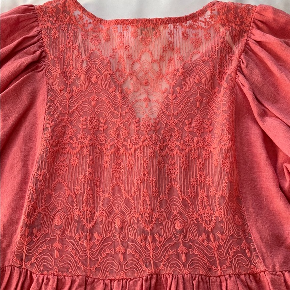 Umgee Linen Blend Pink Balloon Sleeve Baby Doll Dress with Lace Detail - Picture 4 of 6